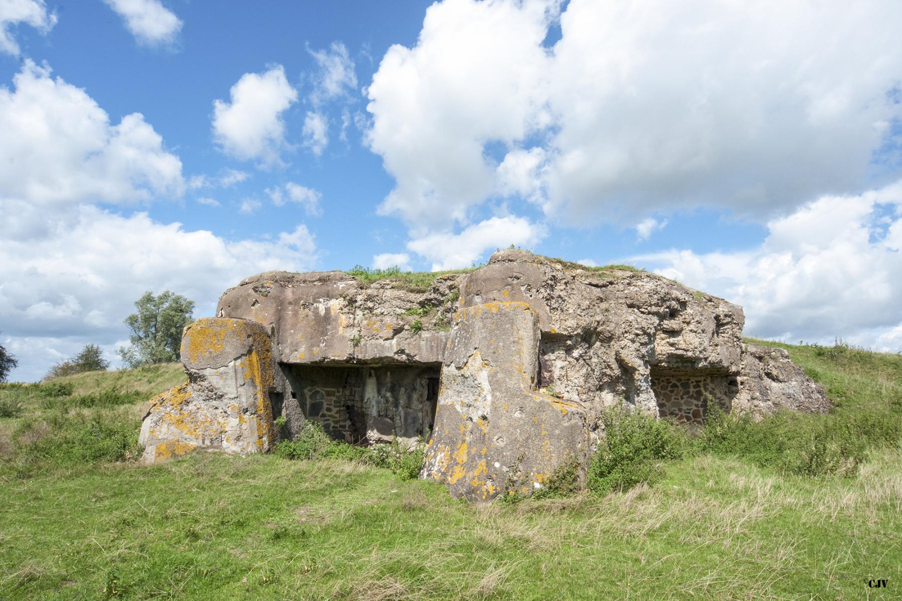 Ligne Maginot - CREVECOEUR - (Casemate d'infanterie - double) - 