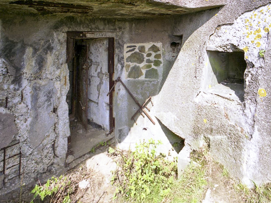 Ligne Maginot - CREVECOEUR - (Casemate d'infanterie - double) - 