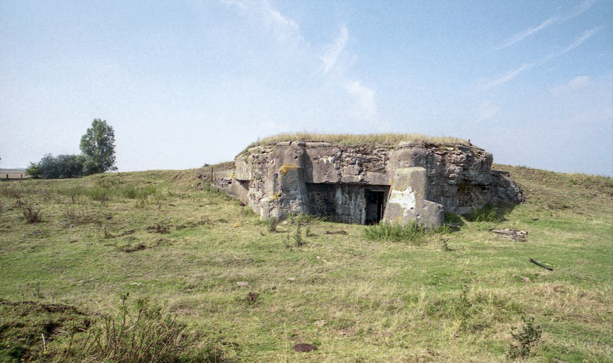 Ligne Maginot - CREVECOEUR - (Casemate d'infanterie - double) - 