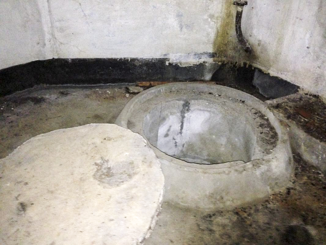 Ligne Maginot - CREVECOEUR - (Casemate d'infanterie - double) - Le puits