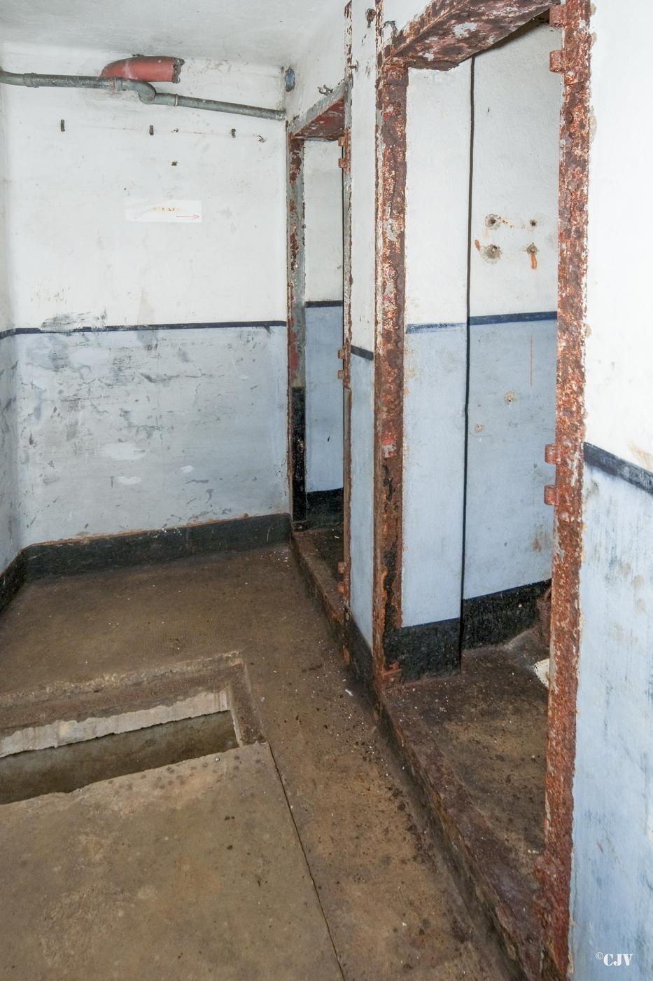 Ligne Maginot - CREVECOEUR - (Casemate d'infanterie - double) - Les toilettes