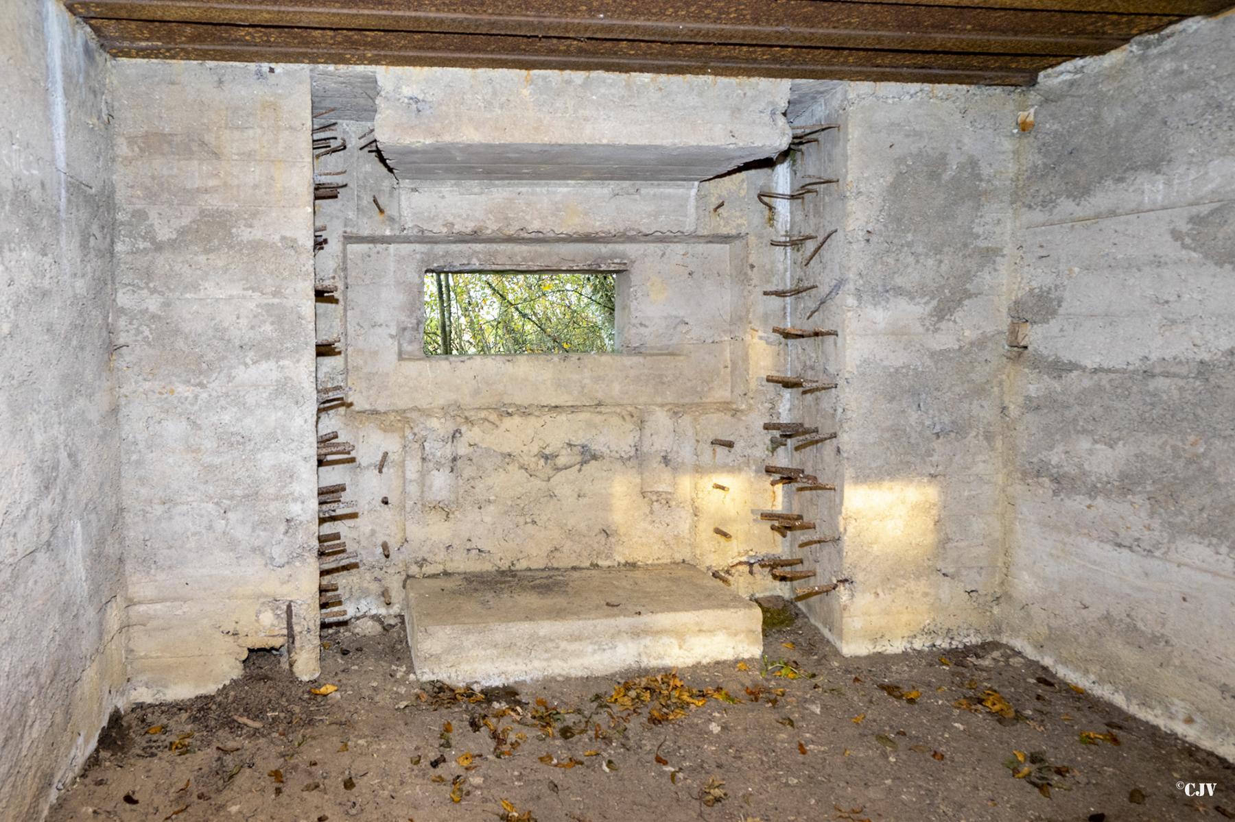 Ligne Maginot - CB272 - GENFER 2 - (Blockhaus pour canon) - L'intérieur