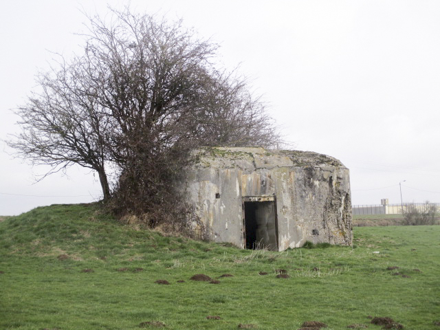 Ligne Maginot - B626 - FAUBOURG D'ASSEVENT - (Blockhaus pour canon) - Situé dans un pré clôturé.