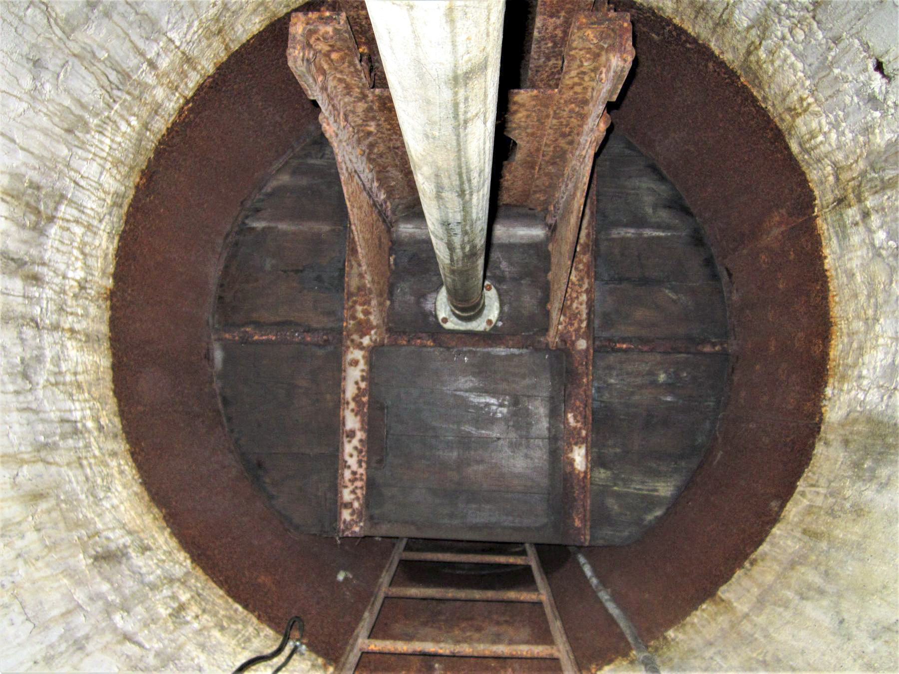 Ligne Maginot - HUBERBUSCH SUD - C59 - (Casemate d'infanterie) - Cloche GFM Nord