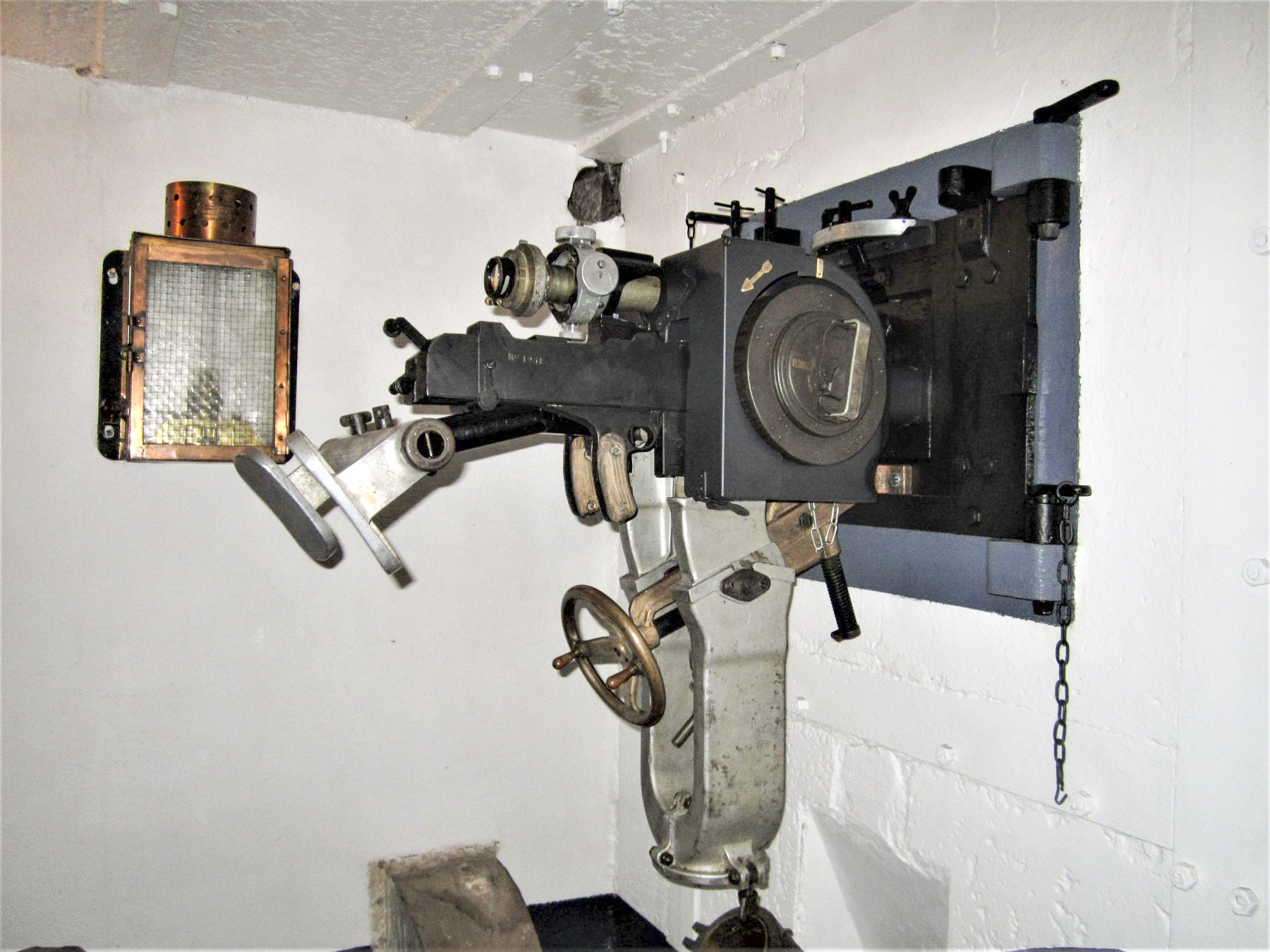 Ligne Maginot - HUBERBUSCH SUD - C59 - (Casemate d'infanterie) - Jumelage de gauche engagé dans le créneau