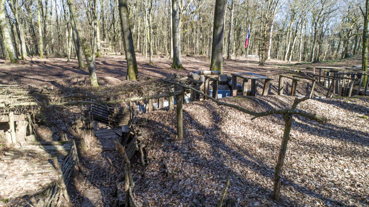 Ligne Maginot - HUBERBUSCH SUD - C59 - (Casemate d'infanterie) - Tranchées reconstituées par l'association ASCH - H Durlewanger