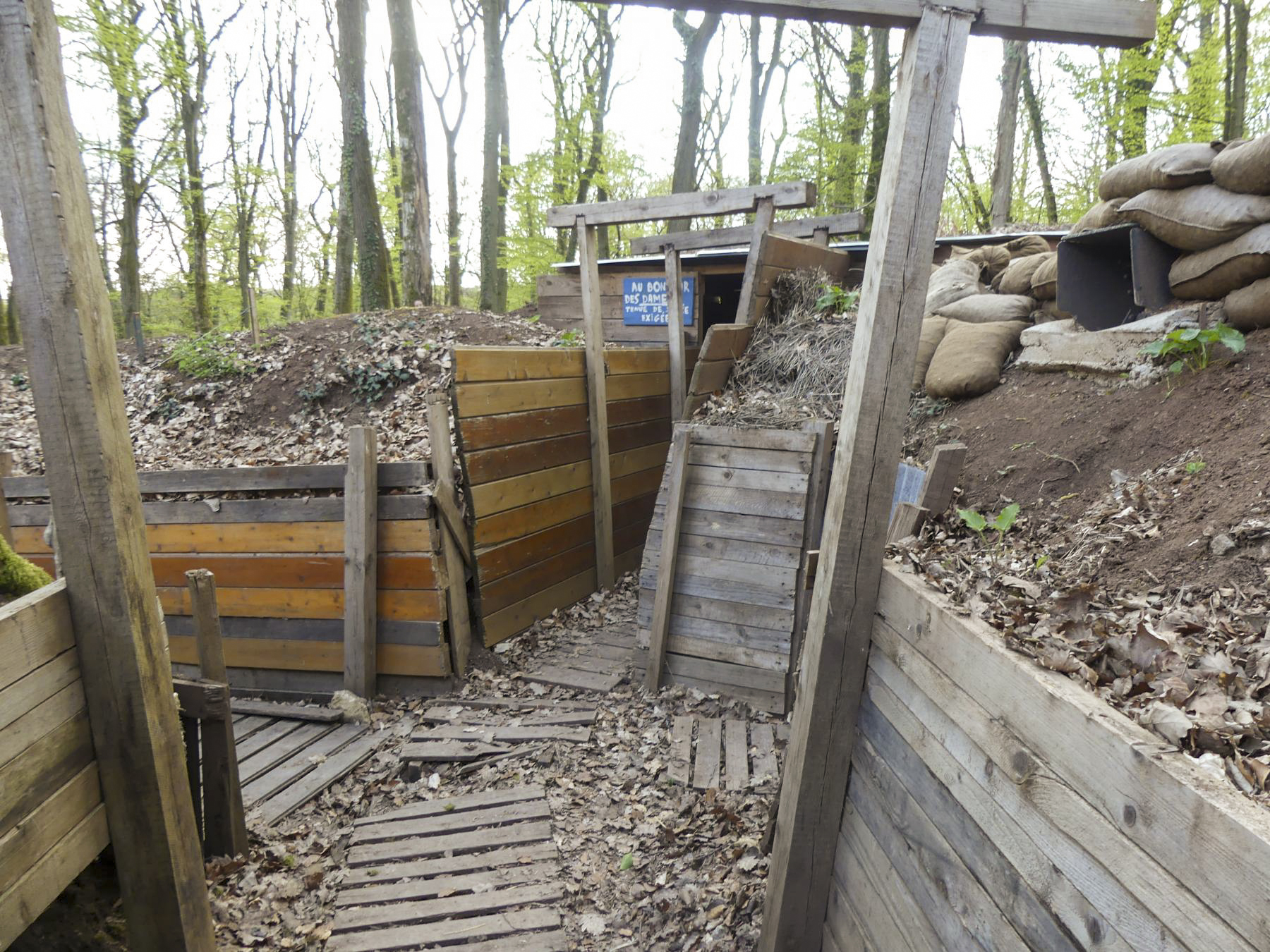 Ligne Maginot - HUBERBUSCH SUD - C59 - (Casemate d'infanterie) - Tranchées reconstituées par l'association ASCH