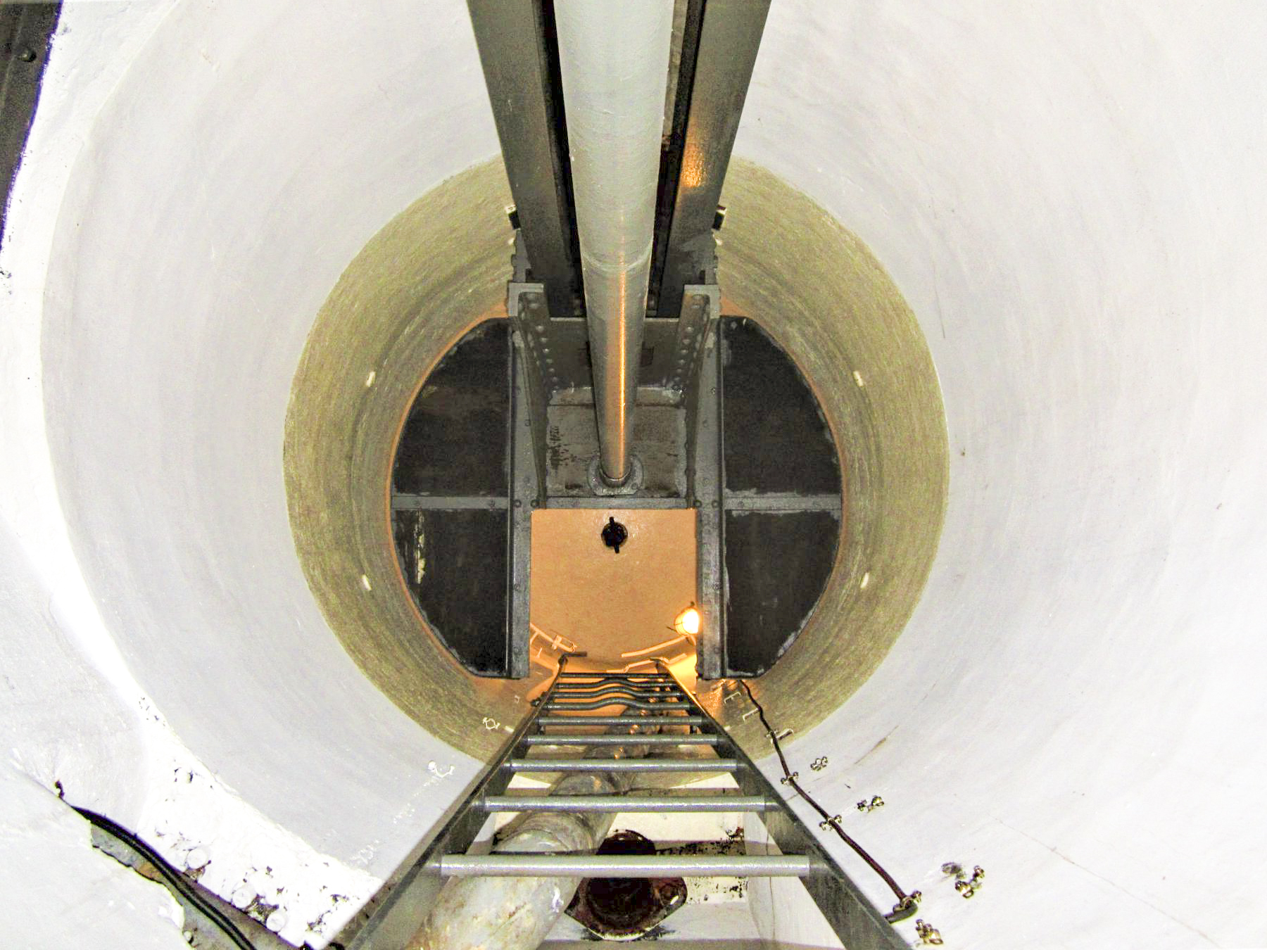 Ligne Maginot - MICHELSBERG - A22 - (Ouvrage d'artillerie) - Entrée mixte
Cloche GFM - Gregory Fuchs