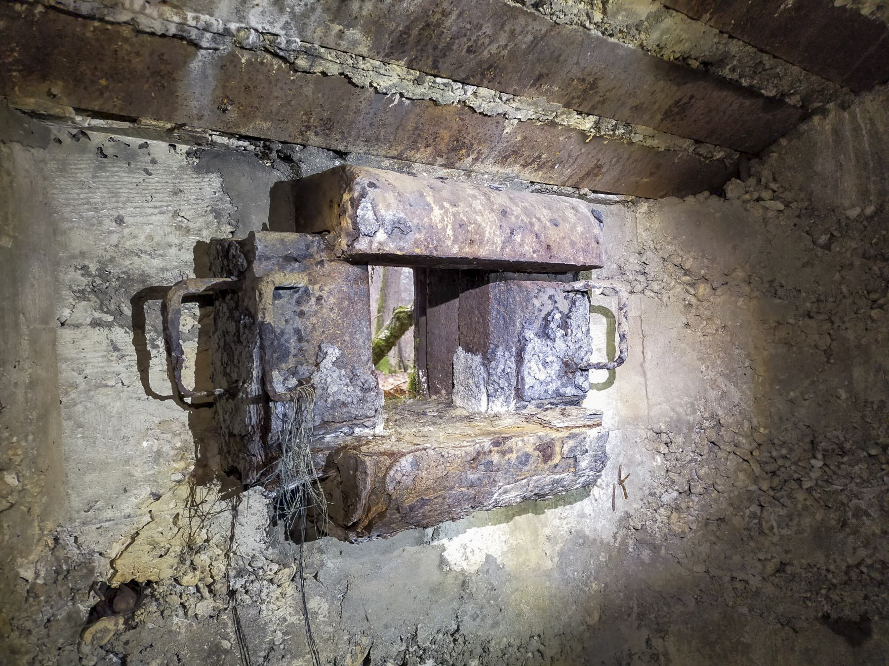 Ligne Maginot - CB443 - BOIS KARRE 7 - (Blockhaus pour arme infanterie) - Trémie Condé.