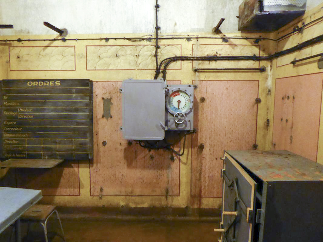 Ligne Maginot - MICHELSBERG - A22 - (Ouvrage d'artillerie) - Bloc 5
PC - ELLENA-CUNY