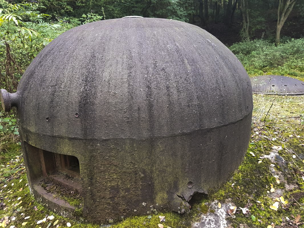Ligne Maginot - MICHELSBERG - A22 - (Ouvrage d'artillerie) - Bloc 3
Impact sur une cloche GFM - ELLENA-CUNY