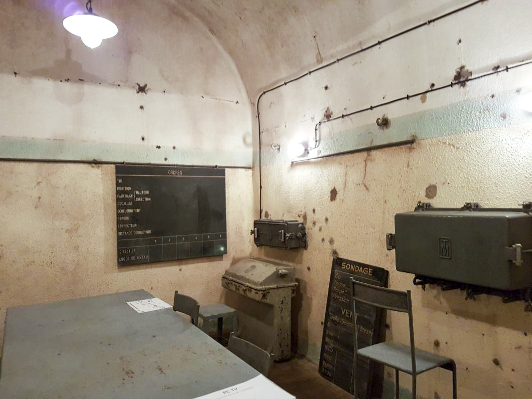 Ligne Maginot - MICHELSBERG - A22 - (Ouvrage d'artillerie) - Le PC  - ELLENA-CUNY