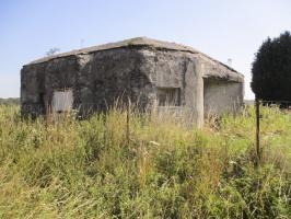 Ligne Maginot - B670 - OSTERGNIES EST - (Blockhaus pour canon) - 