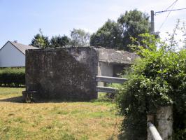 Ligne Maginot - B681 - QUATRE-BRAS - (Blockhaus pour canon) - Vue prise depuis la D 936 - Route Nationale.