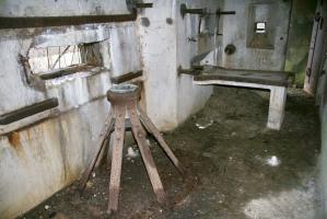 Ligne Maginot - BB24 - (Blockhaus pour canon) - 