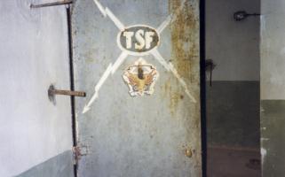 Ligne Maginot - GORDOLON (GN) - (Ouvrage d'artillerie) - Bloc 1
Porte du local radio disparue dans les années 80