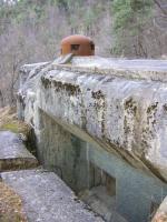 Ligne Maginot - GORDOLON (GN) - (Ouvrage d'artillerie) - Bloc 2
Face est du bloc. Créneaux pour mortiers de 81 mm mod.32 et cloche GFM.