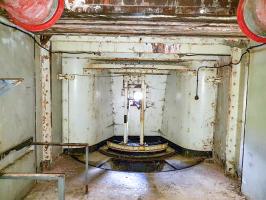 Ligne Maginot - GORDOLON (GN) - (Ouvrage d'artillerie) - Bloc 3
Chambre des 75mm (vide)