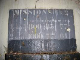 Ligne Maginot - GORDOLON (GN) - (Ouvrage d'artillerie) - Bloc 3 
Panneau indiquant les principales missions du jumelage de mitrailleuses du bloc 3 et les réglages correspondant de l'arme