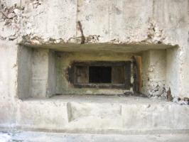 Ligne Maginot - CEZF-4 - SARRE UNION NORD-EST - (Casemate d'infanterie - Double) - Créneau mitrailleuse