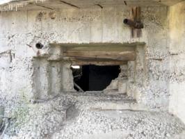 Ligne Maginot - CEZF-4 - SARRE UNION NORD-EST - (Casemate d'infanterie - Double) - Créneau pour canon