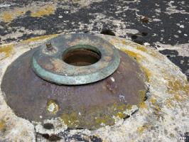 Ligne Maginot - DB26 - (Blockhaus pour canon) - L'orifice du périscope
