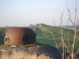 Ligne Maginot - GUERLETTE - (Casemate d'infanterie - double) - Vue vers Thonne-le-Thil, puis Christ