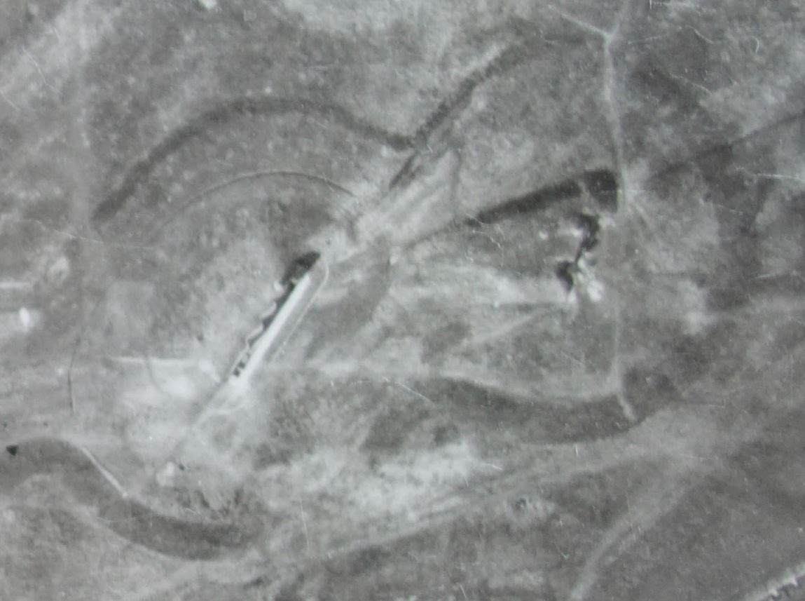 Ligne Maginot - FERMONT - A2 - (Ouvrage d'artillerie) - Bloc 4 et 7

Vue aérienne - Mission F030 Altitude 2000 - 9 mars 1940  - Armée Française 