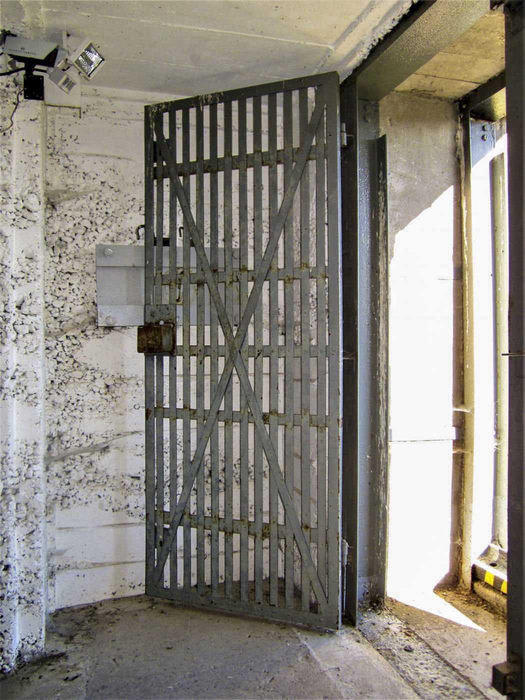 Ligne Maginot - AC1B - MC22 - LA COSTAUDE - (Casemate d'artillerie) - L'entrée matériel