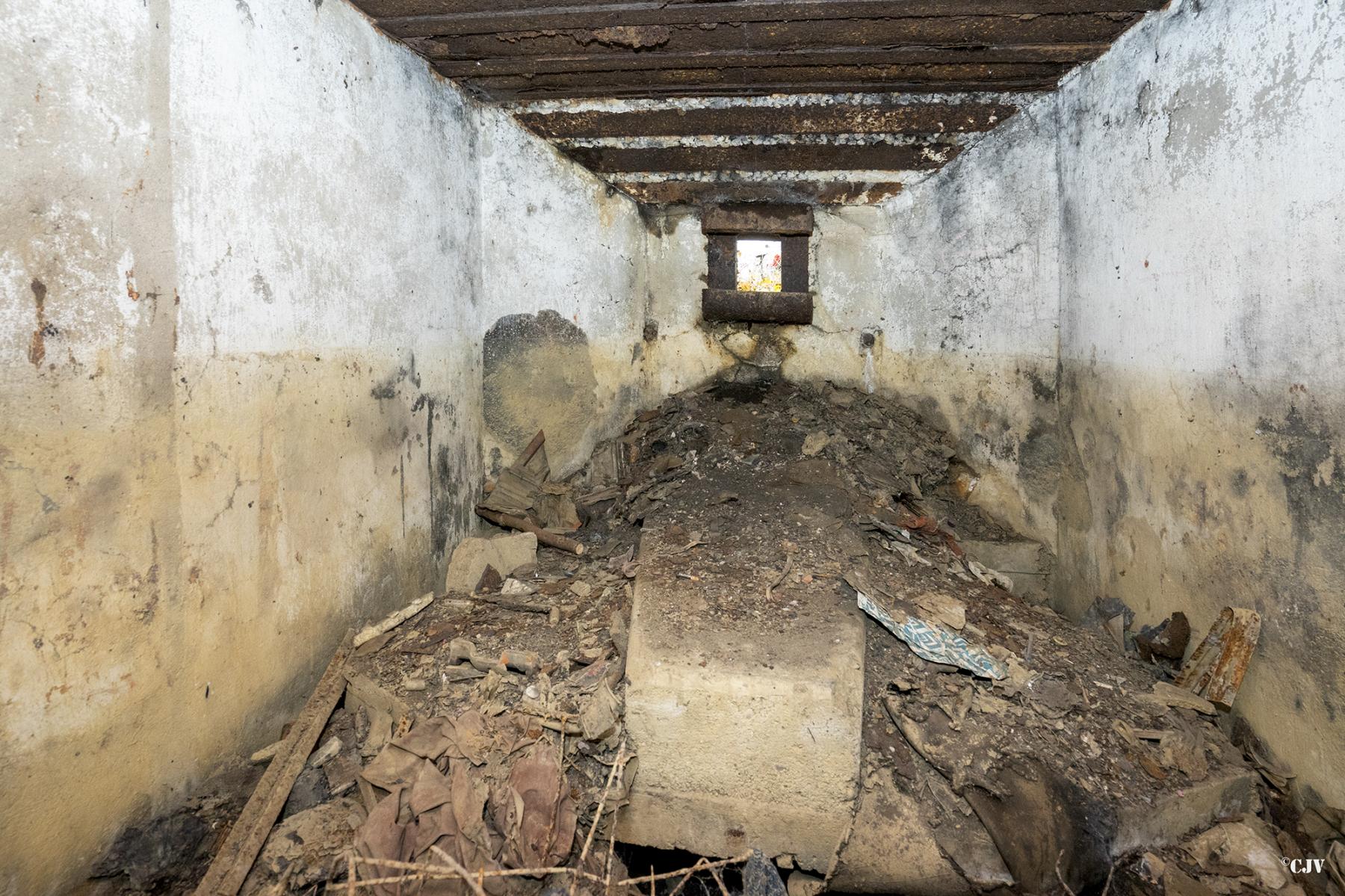 Ligne Maginot - CB286 - PESCH OUEST - (Blockhaus pour arme infanterie) - Chambre de tir - Lia VERMEULEN