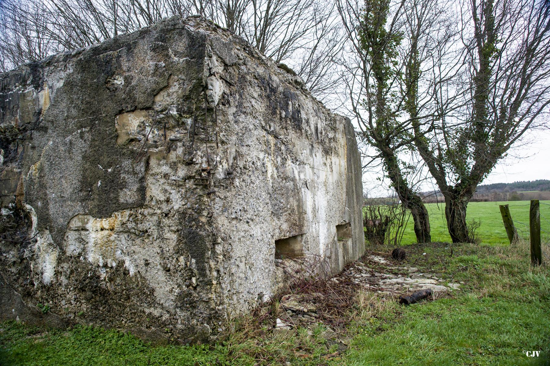 Ligne Maginot - B711 - SOLRE LE CHATEAU - (Blockhaus pour arme infanterie) - 