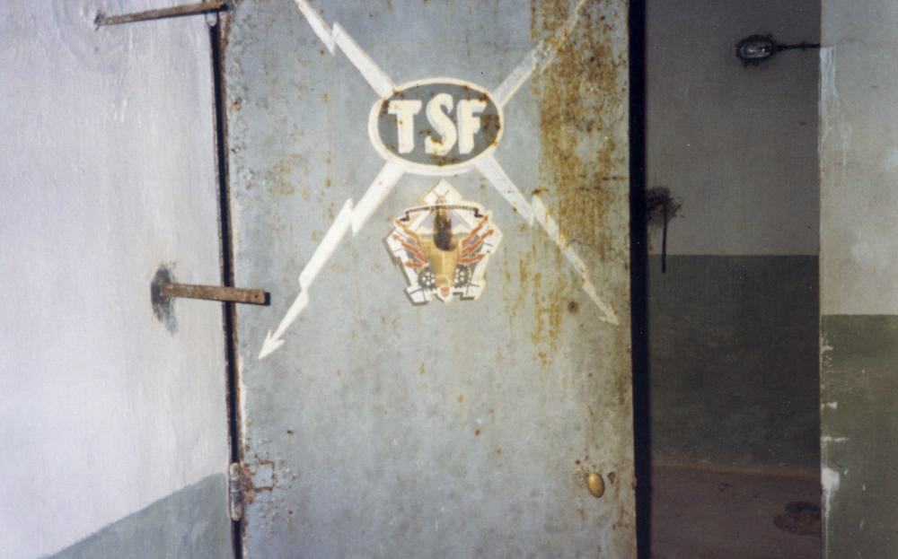 Ligne Maginot - GORDOLON (GN) - (Ouvrage d'artillerie) - Bloc 1
Porte du local radio disparue dans les années 80