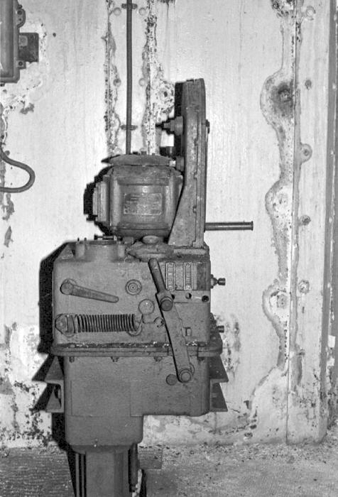 Ligne Maginot - GORDOLON (GN) - (Ouvrage d'artillerie) - Noria d'alimentation des mortiers de 81
Détail de la partie supérieure - LOVINY Alain