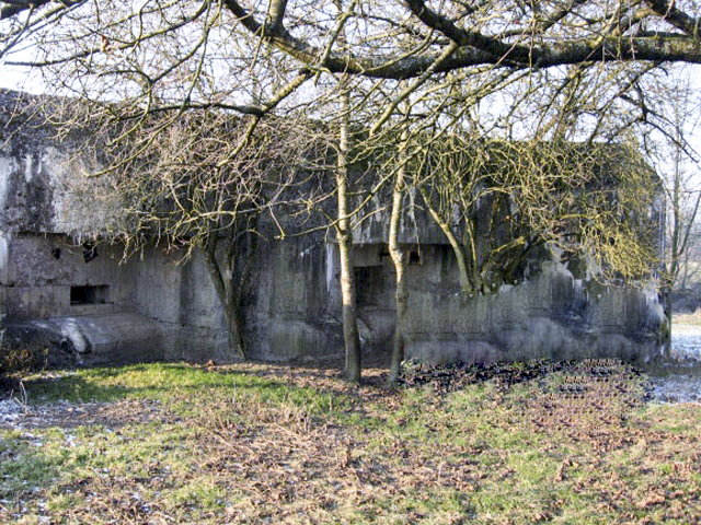 Ligne Maginot - CEZF-4 - SARRE UNION NORD-EST - (Casemate d'infanterie - Double) - Façade Est