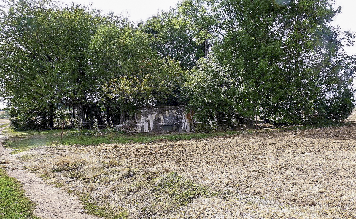 Ligne Maginot - DB242 - (Blockhaus pour canon) - 