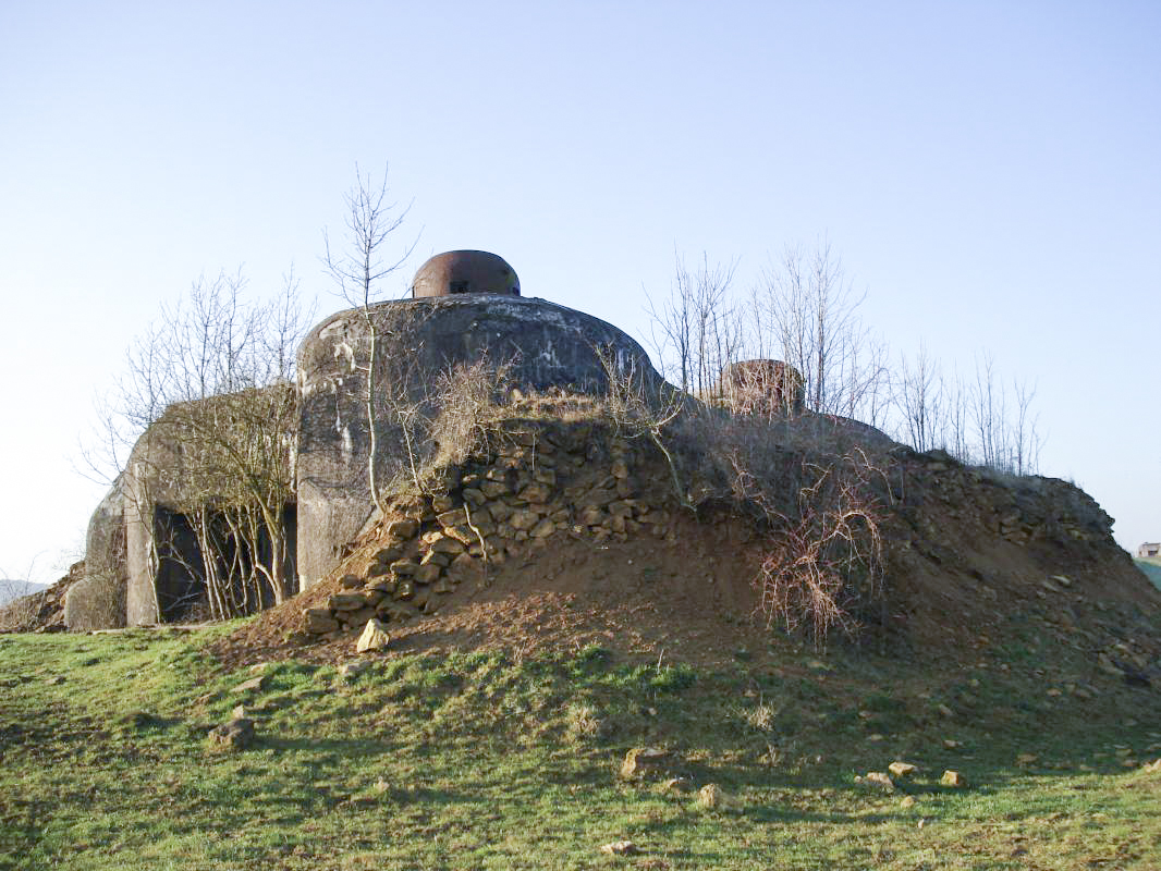 Ligne Maginot - GUERLETTE - (Casemate d'infanterie - double) - Face droite