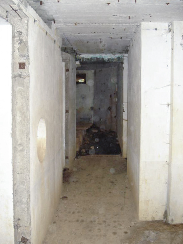 Ligne Maginot - GUERLETTE - (Casemate d'infanterie - double) - Couloir