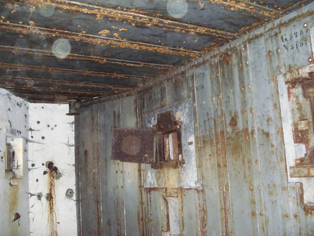 Ligne Maginot - GUERLETTE - (Casemate d'infanterie - double) - Chambre de tire nord-ouest, créneau JM