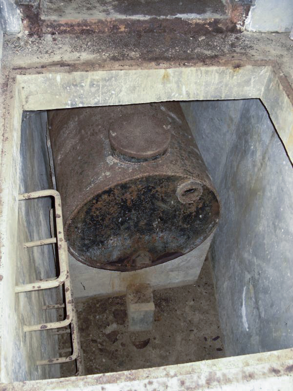 Ligne Maginot - GUERLETTE - (Casemate d'infanterie - double) - Fosss septique de la latrine