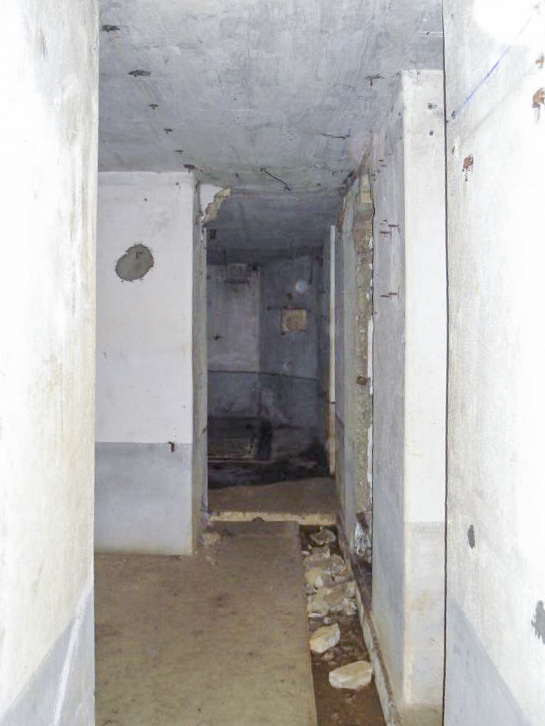 Ligne Maginot - GUERLETTE - (Casemate d'infanterie - double) - Couloir
