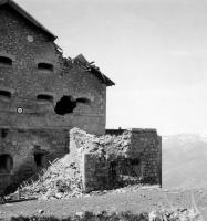 Ligne Maginot - JANUS - (Ouvrage d'artillerie) - Les extérieurs
Dégats sur l'ancien casernement