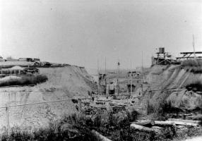 Ligne Maginot - IMMERHOF - A10 - (Ouvrage d'infanterie) - Photo de la construction de l'ouvrage
Coffrage de la galerie principale , retrait de l'échafaudage et du coffrage