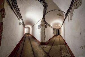 Ligne Maginot - JANUS - (Ouvrage d'artillerie) - Croisement entre le bloc 8 (la galerie qui part à gauche) et le reste de l'ouvrage