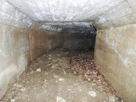 Ligne Maginot - MITTELSMUEHLE - (Blockhaus pour canon) - La galerie courbe de l'entrée matériel.