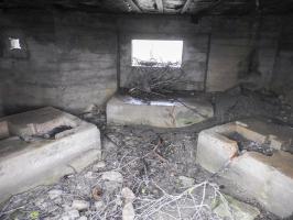 Ligne Maginot - MITTELSMUEHLE OUEST - (Blockhaus pour canon) - La chambre de tir pour le canon anti-char vue depuis l'entrée matériel.