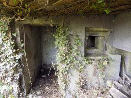 Ligne Maginot - 103 - CHATEAU BELLEVUE - (Blockhaus lourd type STG / STG-FCR - Double) - L'entrée hommes et créneau FM