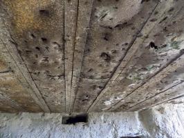 Ligne Maginot - BELLEVUE - (Casemate d'artillerie) - Plafond, avec dégâts