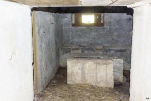 Ligne Maginot - M11B - USINE ELECTRIQUE 4 - (Blockhaus pour arme infanterie) - Le part de l’intérieur visible a travers l'entrée