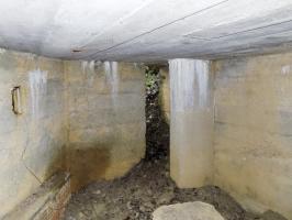 Ligne Maginot - E - CÔTE DU RÛ SUD - (Blockhaus pour arme infanterie) - Face droite et son entrée.