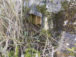 Ligne Maginot - R2 - RESERVOIR DU PAQUIS CENTRE - (Blockhaus pour arme infanterie) - Créneau face est